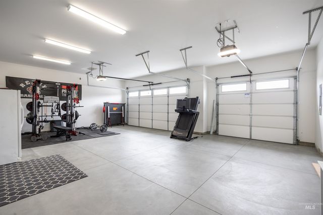 4514 W Durango Dr, Meridian, ID 83646