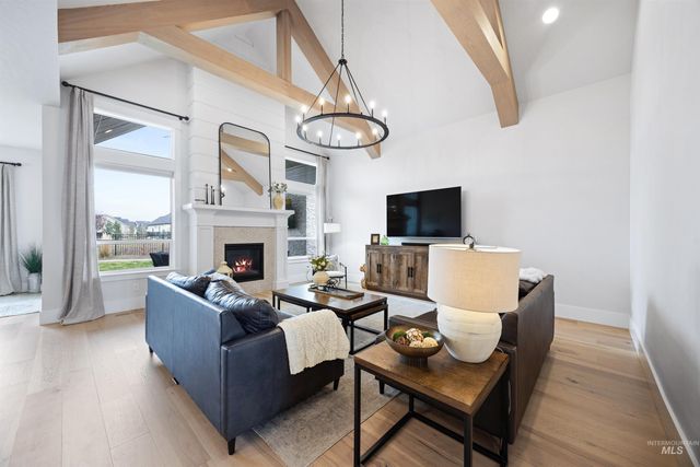 4514 W Durango Dr, Meridian, ID 83646