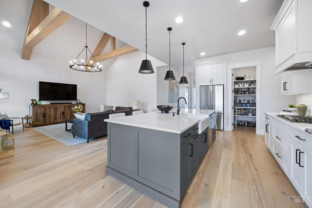 4514 W Durango Dr, Meridian, ID 83646