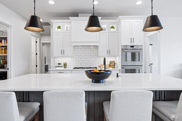 4514 W Durango Dr, Meridian, ID 83646