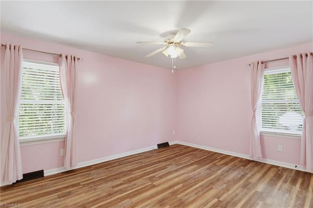 370 Tamworth Drive, Clemmons, NC 27012