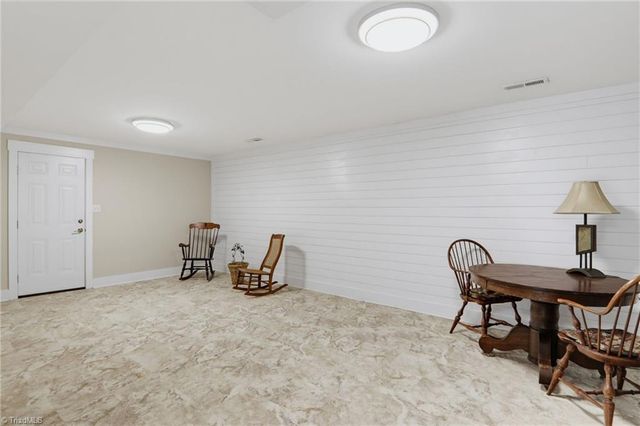 370 Tamworth Drive, Clemmons, NC 27012