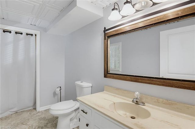 370 Tamworth Drive, Clemmons, NC 27012