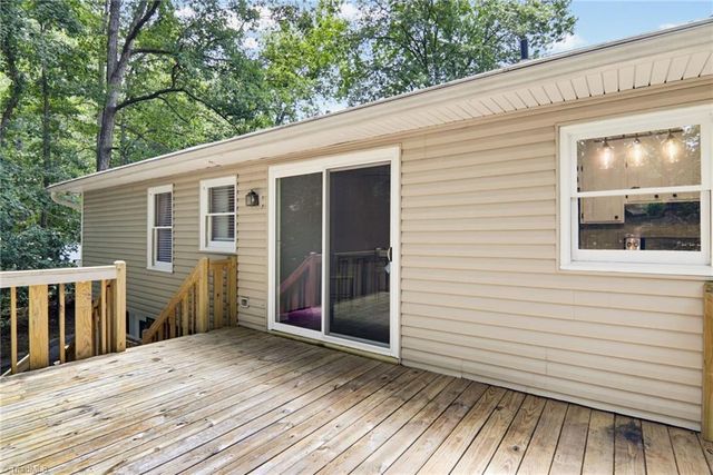 370 Tamworth Drive, Clemmons, NC 27012