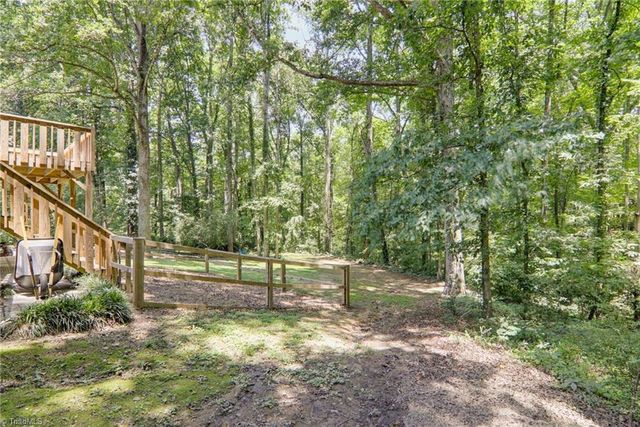 370 Tamworth Drive, Clemmons, NC 27012