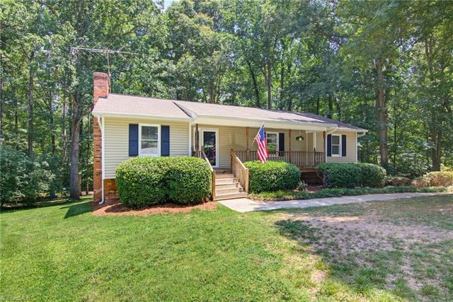 370 Tamworth Drive, Clemmons, NC 27012