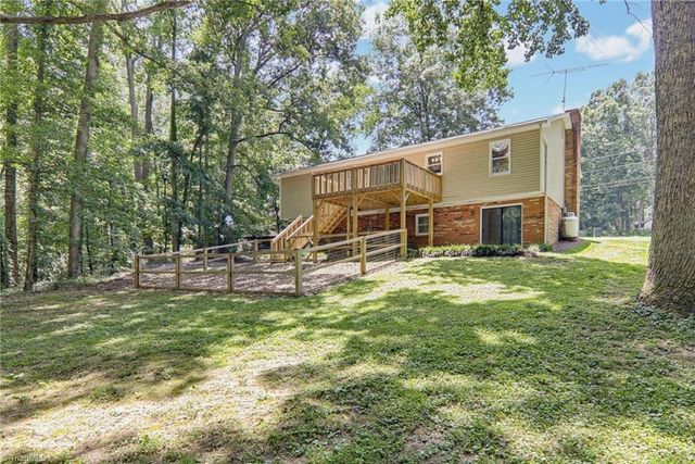 370 Tamworth Drive, Clemmons, NC 27012