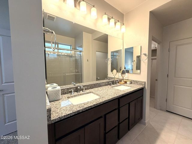 7403 W Barrel Racer Road, Tucson, AZ 85743