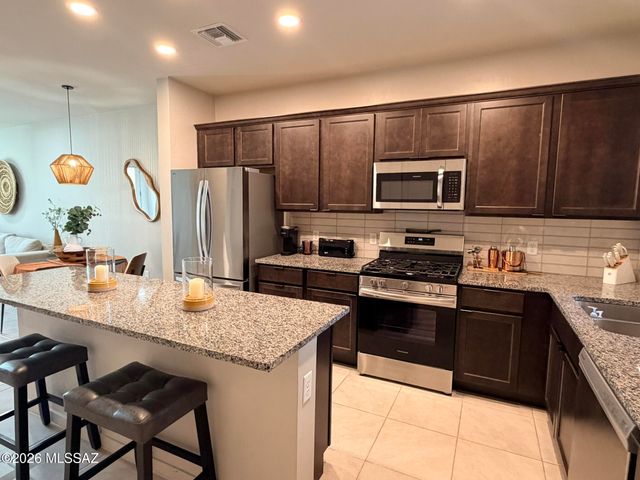 7403 W Barrel Racer Road, Tucson, AZ 85743