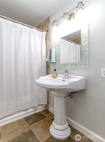 98 31st Avenue, Milton, WA 98354