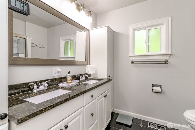 98 31st Avenue, Milton, WA 98354