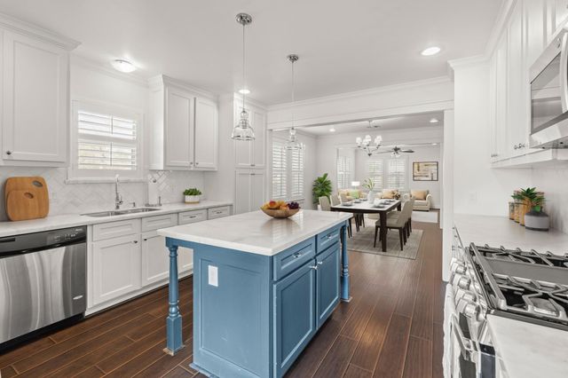 1311 Walton Street, Houston, TX 77009