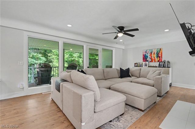 10385 King Coe Lane, Strongsville, OH 44149
