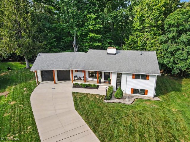 10385 King Coe Lane, Strongsville, OH 44149