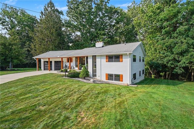 10385 King Coe Lane, Strongsville, OH 44149