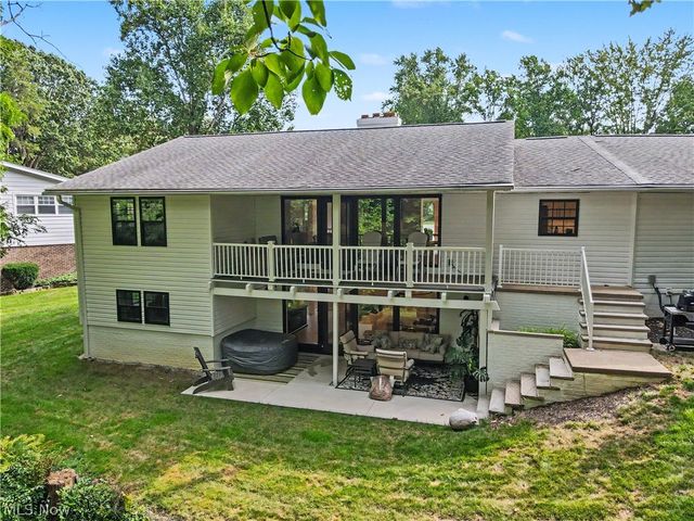 10385 King Coe Lane, Strongsville, OH 44149