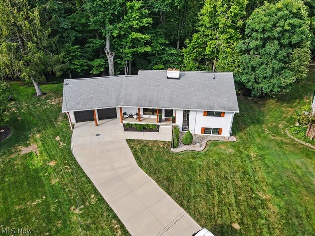 10385 King Coe Lane, Strongsville, OH 44149