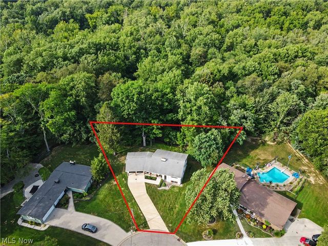 10385 King Coe Lane, Strongsville, OH 44149