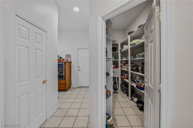 2421 South Yakima Avenue, Pahrump, NV 89048