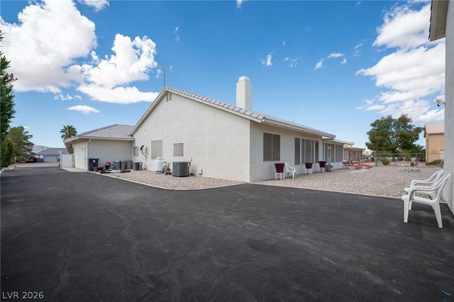 2421 South Yakima Avenue, Pahrump, NV 89048