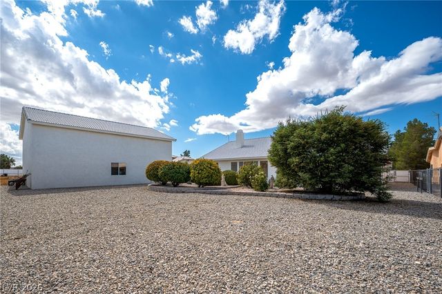 2421 South Yakima Avenue, Pahrump, NV 89048