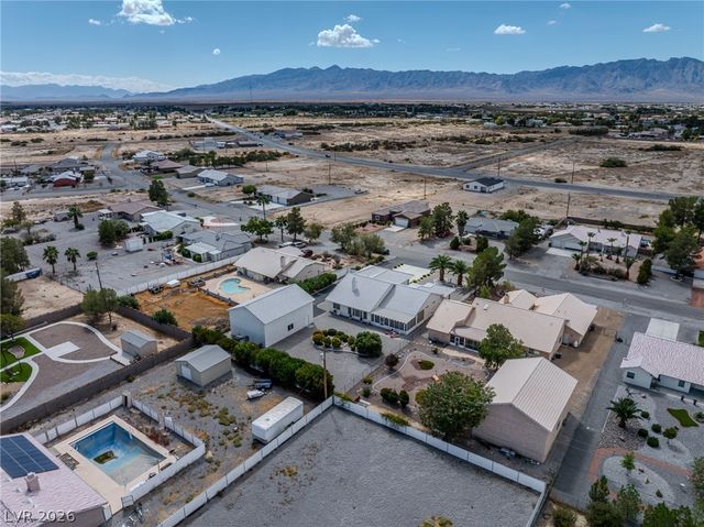 2421 South Yakima Avenue, Pahrump, NV 89048