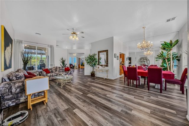 2421 South Yakima Avenue, Pahrump, NV 89048
