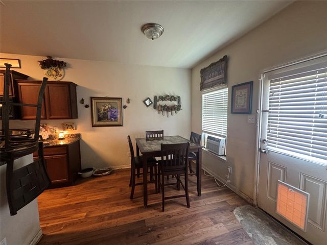 6915 Musclewood Road, Baytown, TX 77521