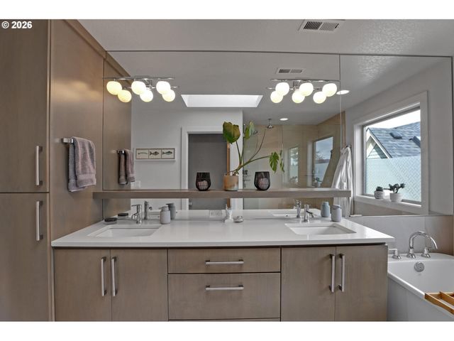 3121 Se 6TH Ave, Portland, OR 97202