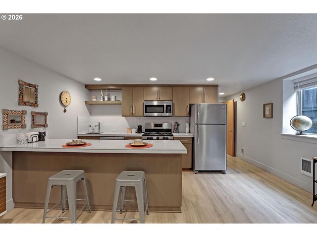 3121 Se 6TH Ave, Portland, OR 97202