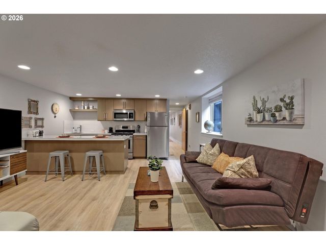 3121 Se 6TH Ave, Portland, OR 97202