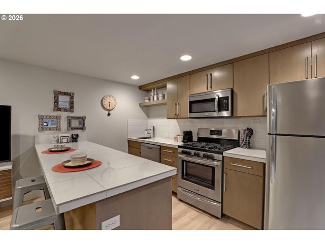 3121 Se 6TH Ave, Portland, OR 97202