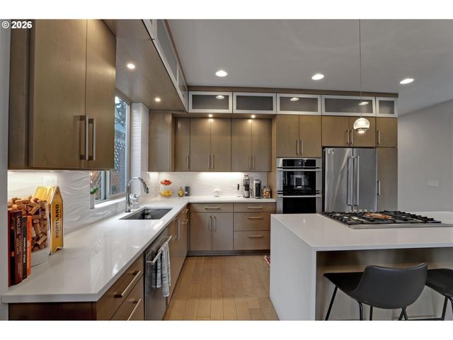 3121 Se 6TH Ave, Portland, OR 97202