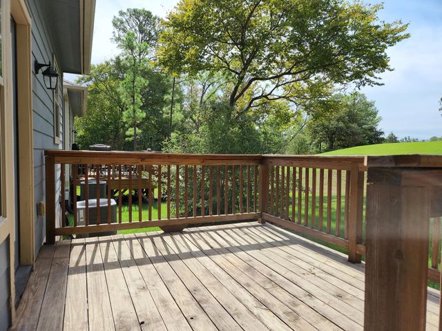 124 S Kanaio DR, Bastrop, TX 78602