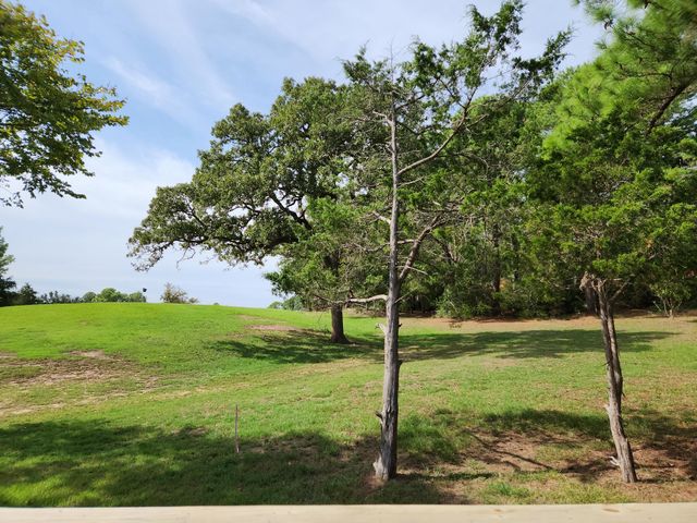 124 S Kanaio DR, Bastrop, TX 78602