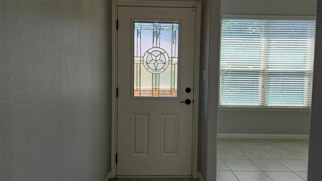 124 S Kanaio DR, Bastrop, TX 78602