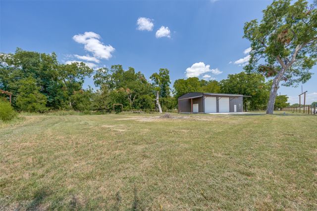 7186 State Highway 24, Commerce, TX 75428