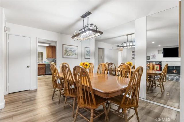 5255 Coldwater Canyon E, Sherman Oaks, CA 91401