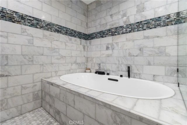 5255 Coldwater Canyon E, Sherman Oaks, CA 91401