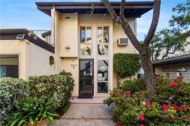 5255 Coldwater Canyon E, Sherman Oaks, CA 91401
