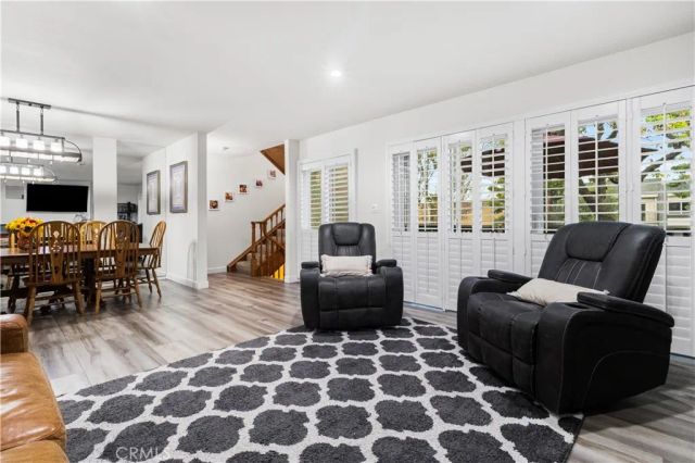 5255 Coldwater Canyon E, Sherman Oaks, CA 91401