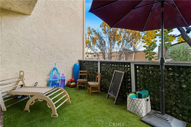 5255 Coldwater Canyon E, Sherman Oaks, CA 91401