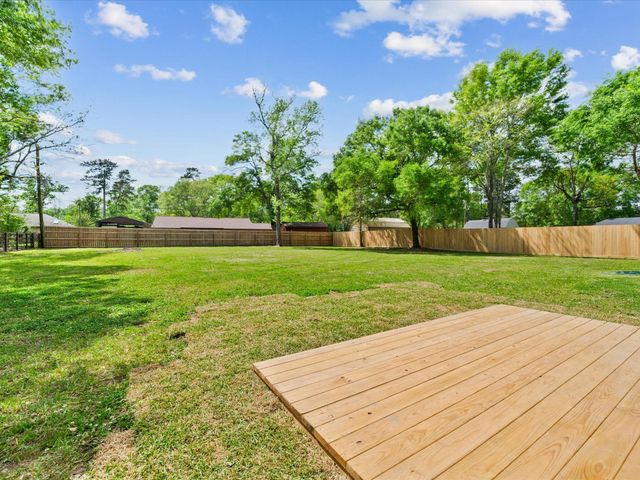 26527 Bayou Tesch Drive, Magnolia, TX 77354