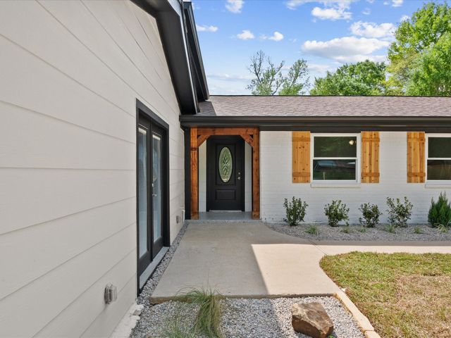 26527 Bayou Tesch Drive, Magnolia, TX 77354