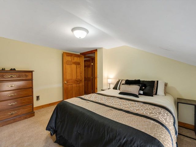 2490 Crown Point Road, Bridport, VT 05734