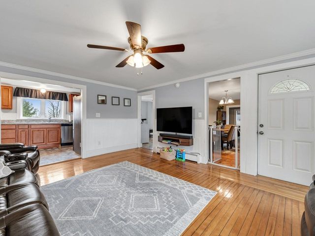 2490 Crown Point Road, Bridport, VT 05734