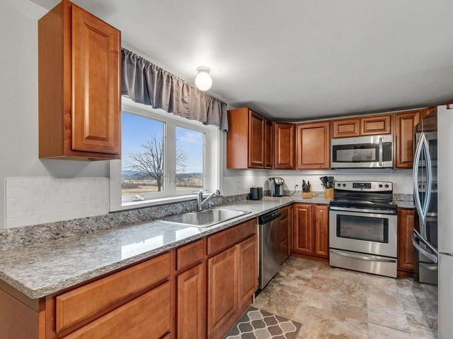 2490 Crown Point Road, Bridport, VT 05734