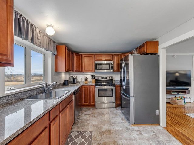 2490 Crown Point Road, Bridport, VT 05734