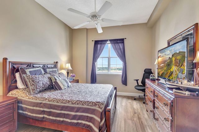 616 Clearwater Park Road Lp06, West Palm Beach, FL 33401