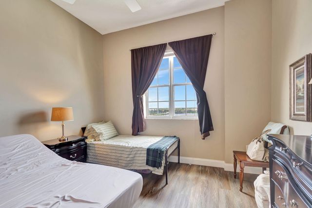 616 Clearwater Park Road Lp06, West Palm Beach, FL 33401